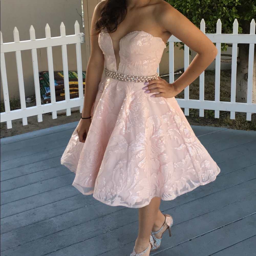 Camille La Vie - Strapless Sequence Short Dress